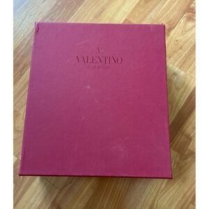 Valentino‎ Garavani empty shoe box
